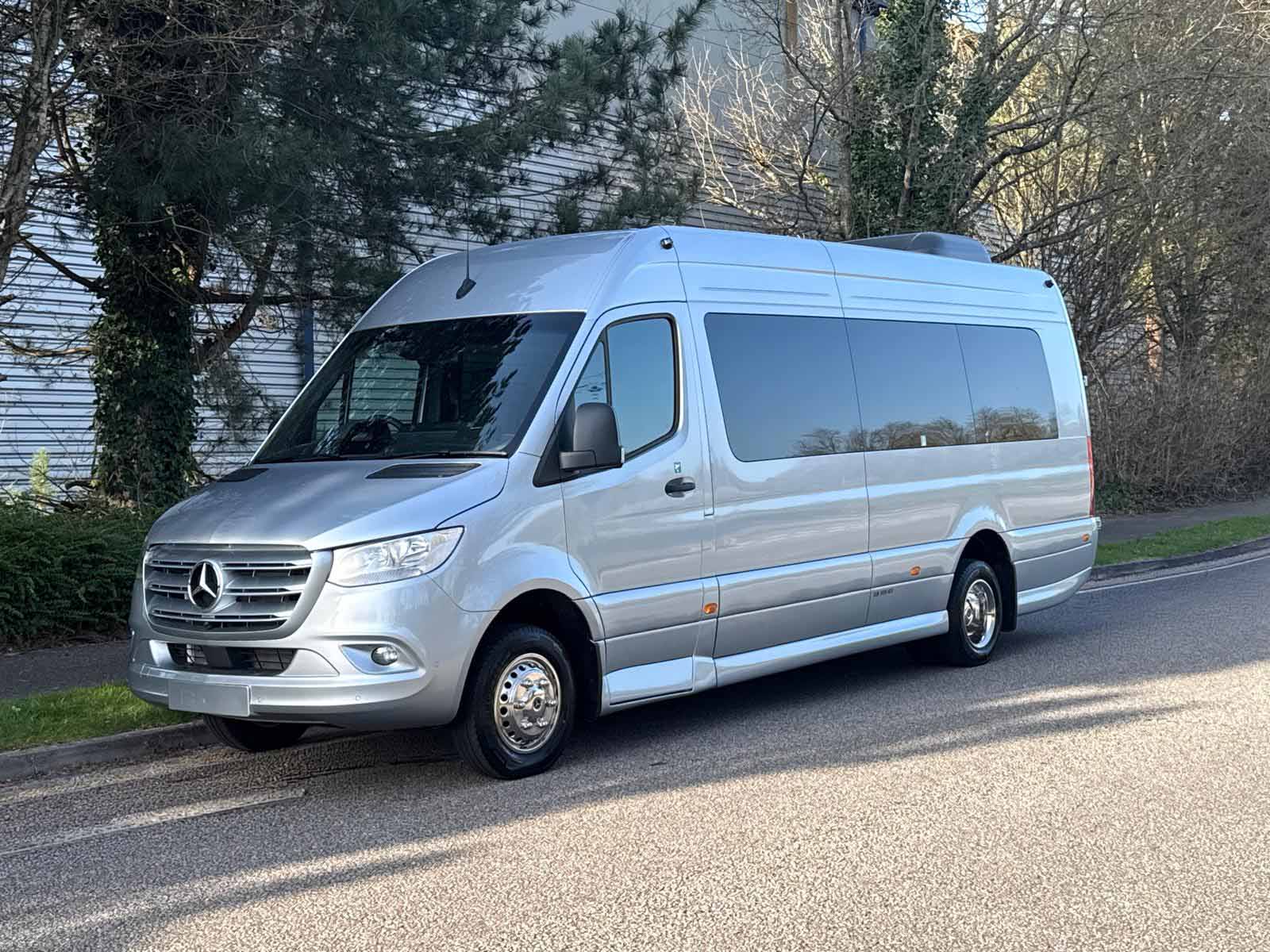 Mercedes Sprinter (19 Seater)