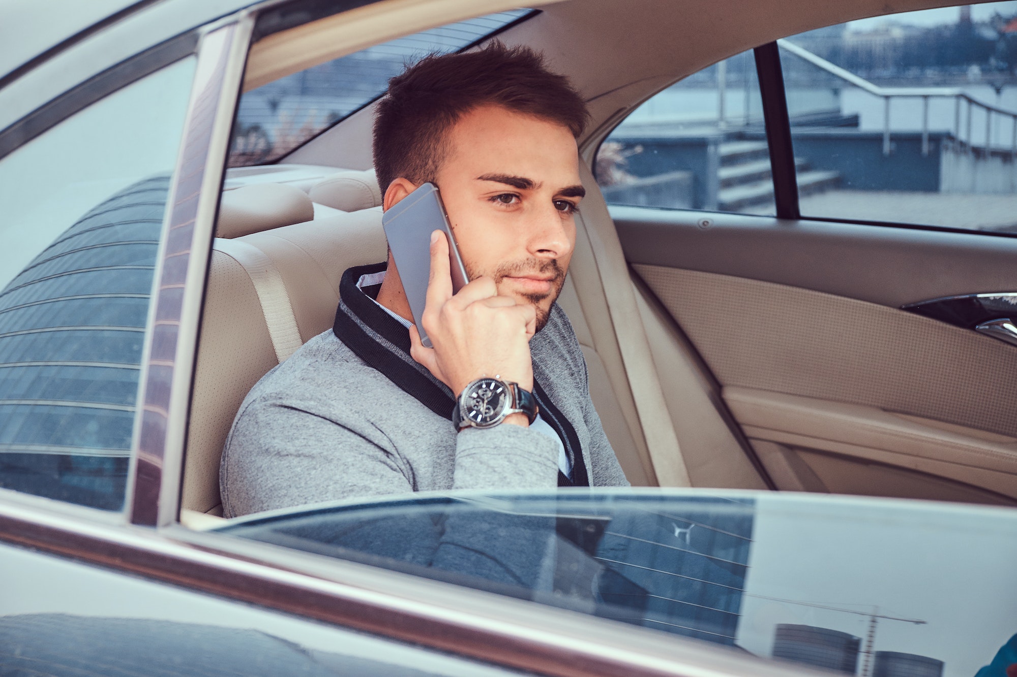 Powerful & Reliable taxi service abu dhabi – 24/7 Airport Transfer Solutions